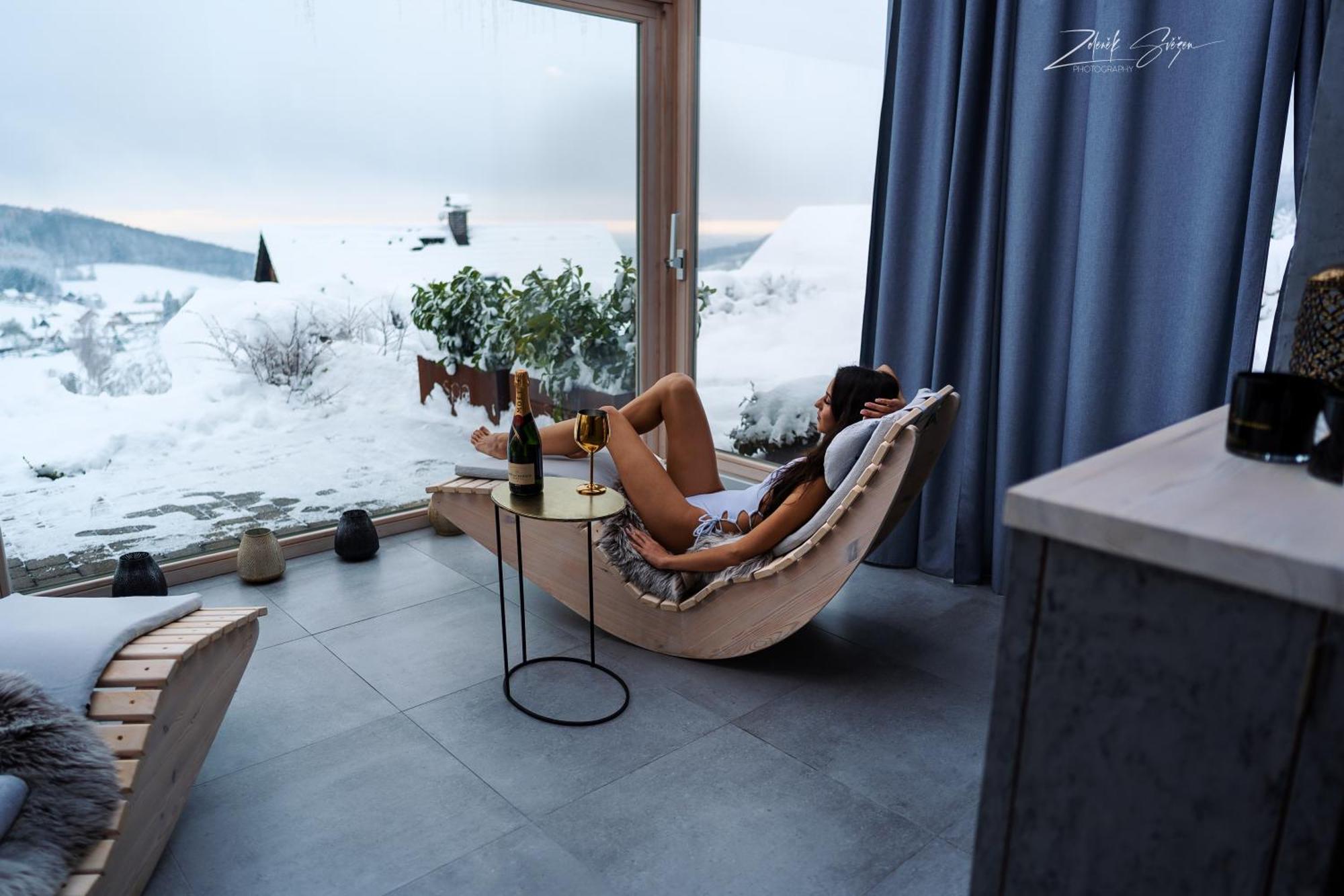 Wellness Apartmany Cesky Raj & Biokolna Lomnice nad Popelkou Dış mekan fotoğraf